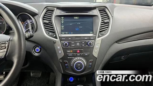 Hyundai Santafe 2016 — фото 14