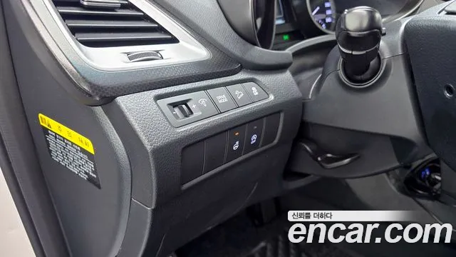 Hyundai Santafe 2016 — фото 17