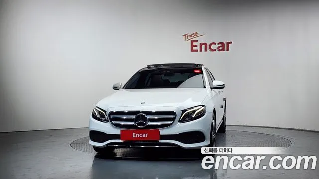 Mercedes-Benz E-Class 2017 — фото 3