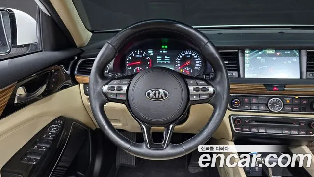Kia K7 2016 — фото 18