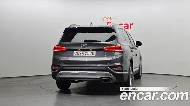Hyundai Santafe 2020 — фото 4
