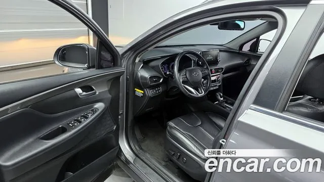 Hyundai Santafe 2020 — фото 13