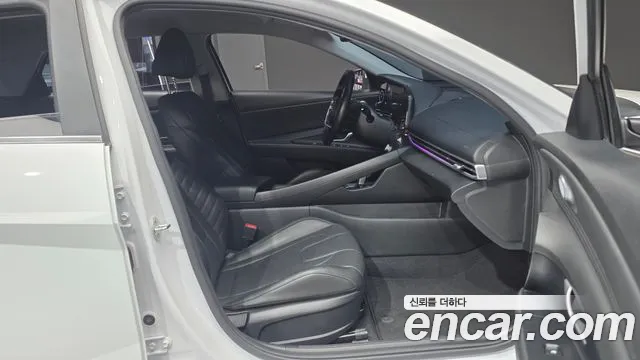 Hyundai AVANTE 2021 — фото 16