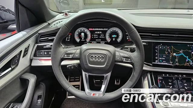 Audi Q8 2023 — фото 19