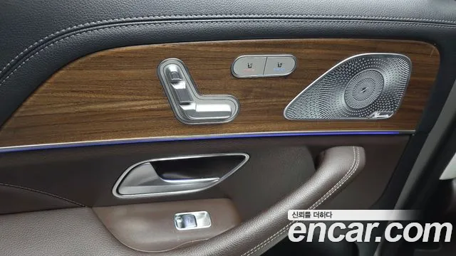 Mercedes-Benz GLS-Class 2021 — фото 16