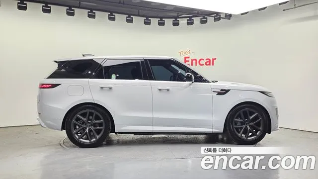 Land Rover Range Rover Sport 2025 — фото 6