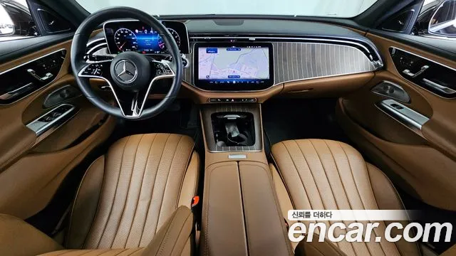Mercedes-Benz E-Class 2024 — фото 10