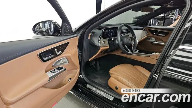 Mercedes-Benz E-Class 2024 — фото 13