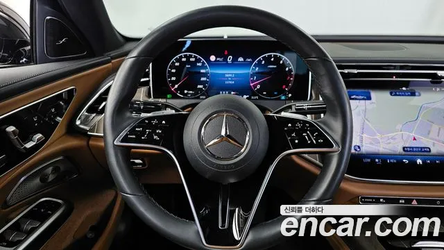Mercedes-Benz E-Class 2024 — фото 19