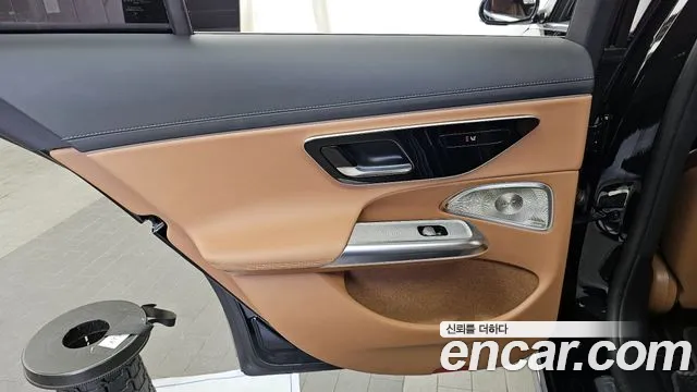 Mercedes-Benz E-Class 2024 — фото 15