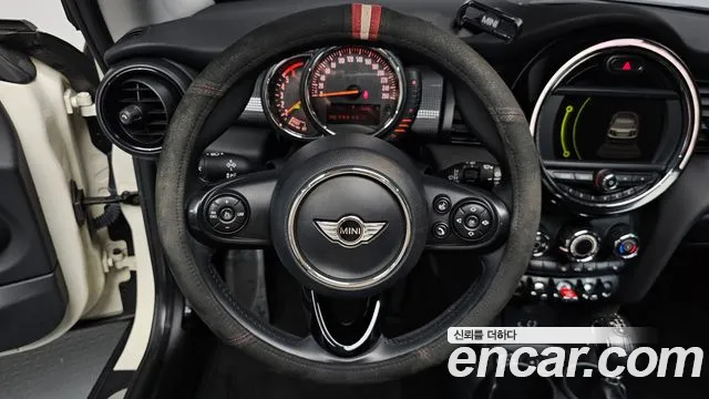 Mini Cooper 2016 — фото 13