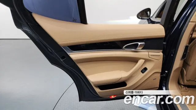 Porsche Panamera 2016 — фото 14