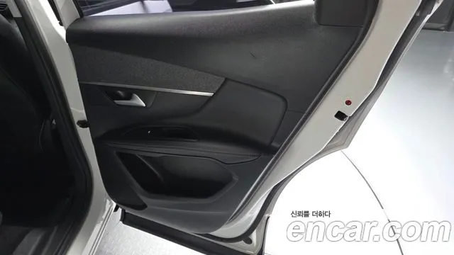 Peugeot 3008 2019 — фото 15