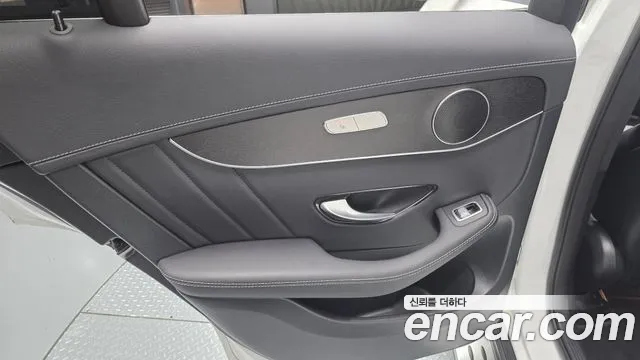 Mercedes-Benz GLC-Class 2023 — фото 15