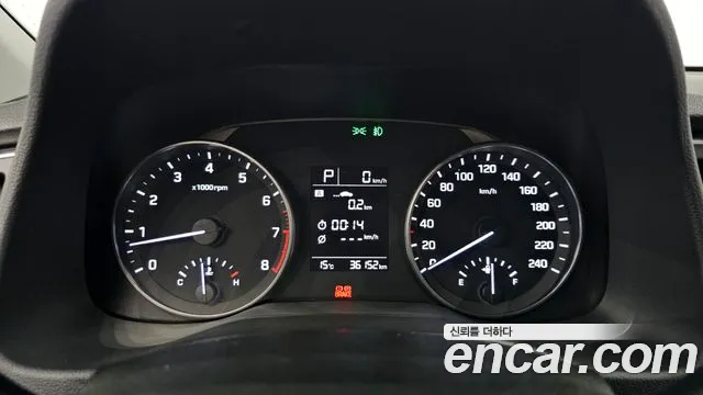 Hyundai AVANTE 2017 — фото 11