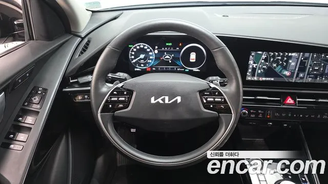 Kia Niro 2024 — фото 16
