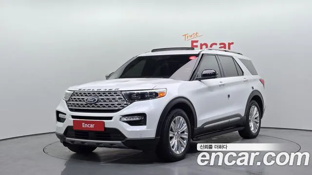 Ford Explorer 2020 — фото 1