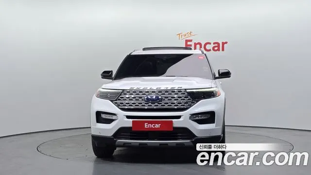 Ford Explorer 2020 — фото 3