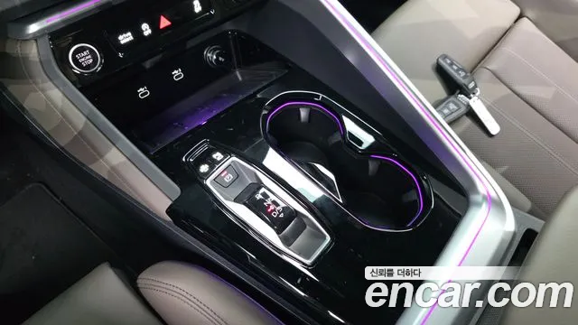 Audi Q5 2025 — фото 12