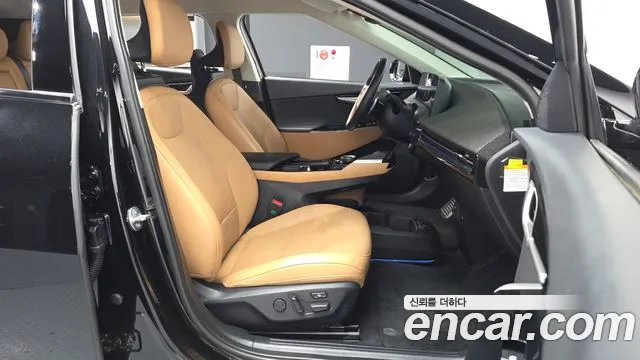 Kia EV6 2023 — фото 17