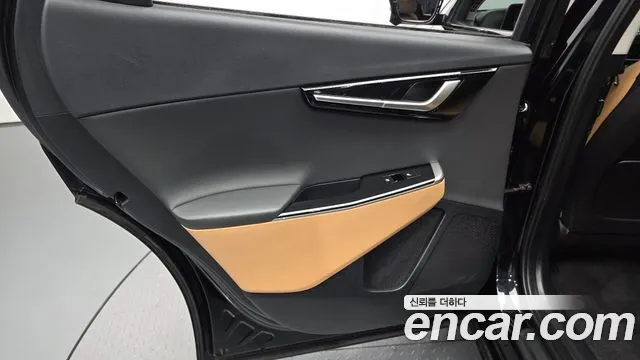 Kia EV6 2023 — фото 15