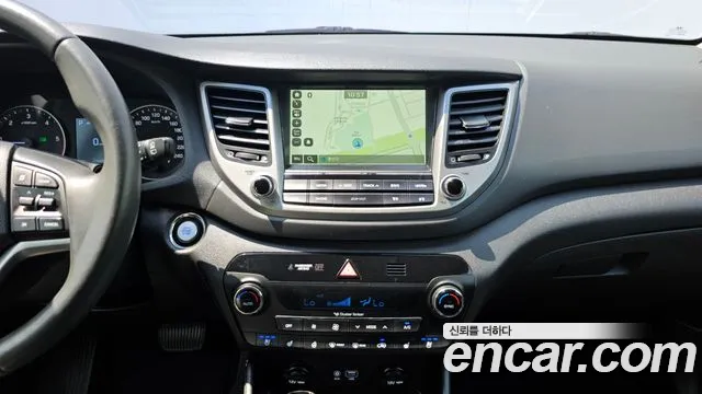 Hyundai Tucson 2017 — фото 19