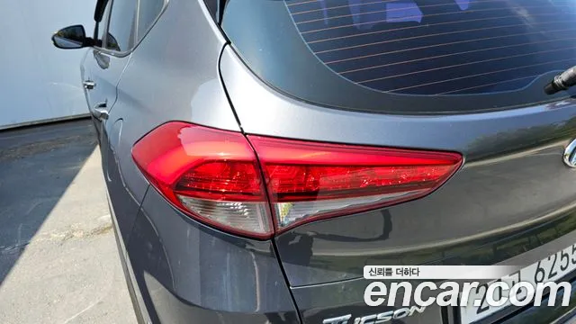 Hyundai Tucson 2017 — фото 9