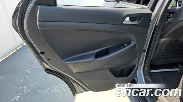 Hyundai Tucson 2017 — фото 15