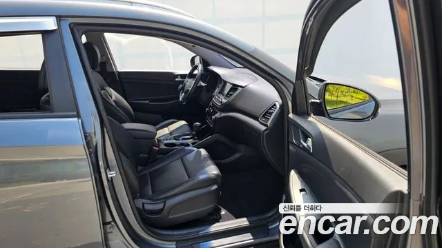 Hyundai Tucson 2017 — фото 16