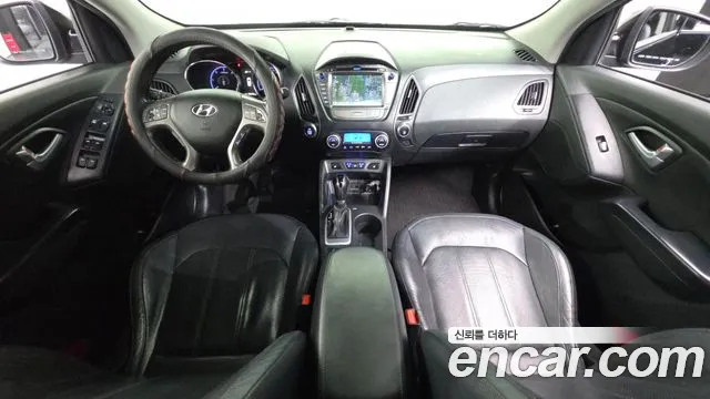 Hyundai Tucson 2015 — фото 10