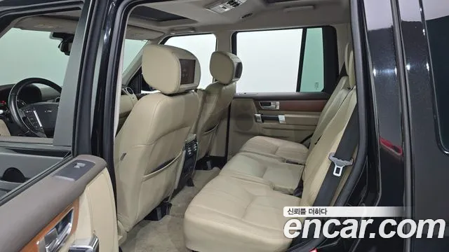 Land Rover Discovery 2015 — фото 11