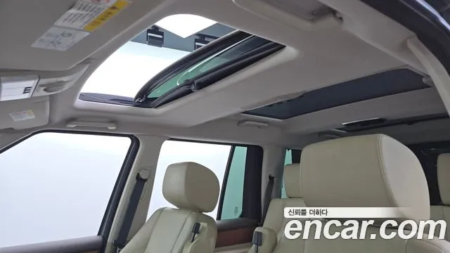 Land Rover Discovery 2015 — фото 19