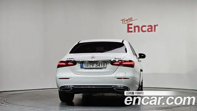 Mercedes-Benz E-Class 2021 — фото 3