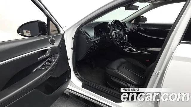 Hyundai Sonata 2022 — фото 10