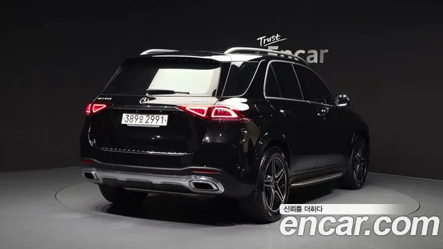 Mercedes-Benz GLE-Class 2019 — фото 2