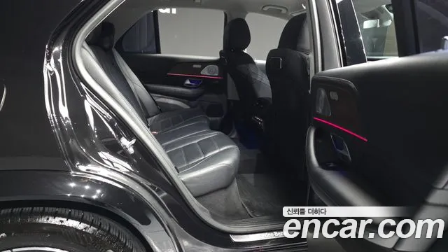 Mercedes-Benz GLE-Class 2019 — фото 12