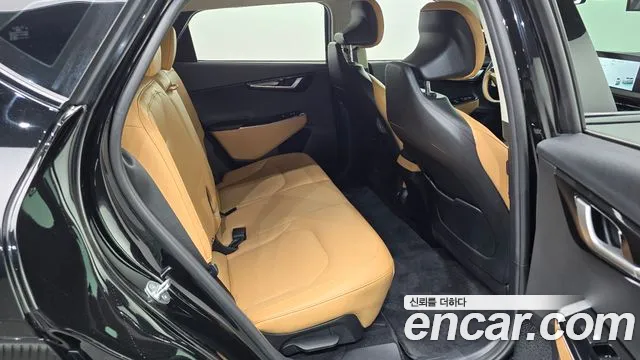 Kia EV6 2023 — фото 17