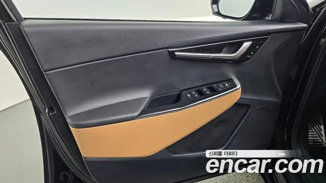 Kia EV6 2023 — фото 14