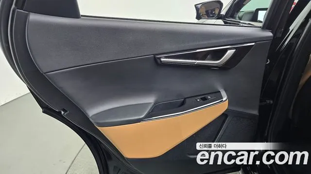 Kia EV6 2023 — фото 15