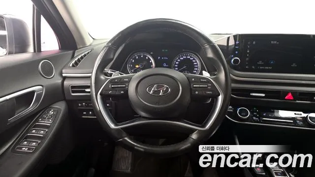 Hyundai Sonata 2020 — фото 18