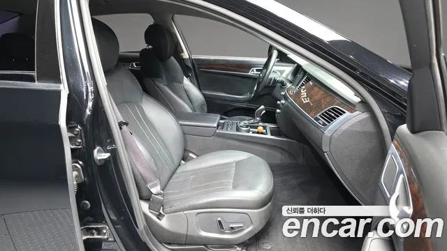Hyundai Genesis 2016 — фото 11