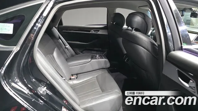 Hyundai Genesis 2016 — фото 12