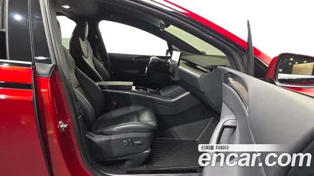 Tesla Model X 2023 — фото 16