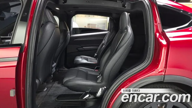 Tesla Model X 2023 — фото 15