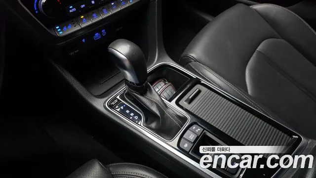 Hyundai Sonata 2018 — фото 12