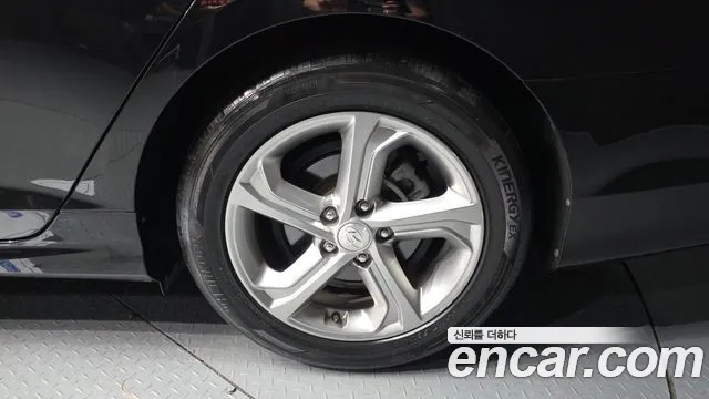 Hyundai Sonata 2018 — фото 7