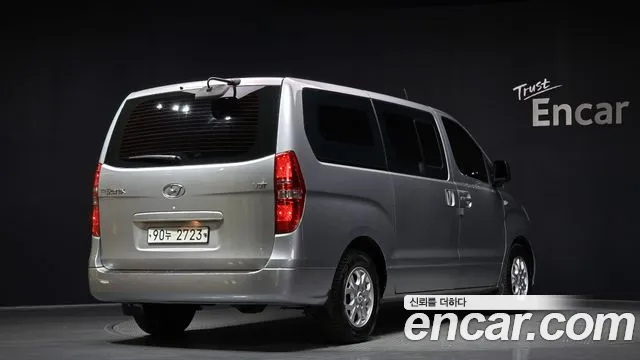 Hyundai Starex 2015 — фото 2