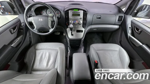 Hyundai Starex 2015 — фото 10