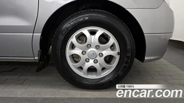Hyundai Starex 2015 — фото 7