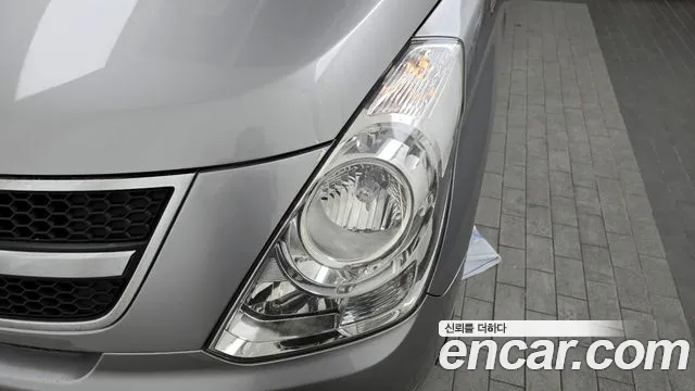 Hyundai Starex 2015 — фото 8